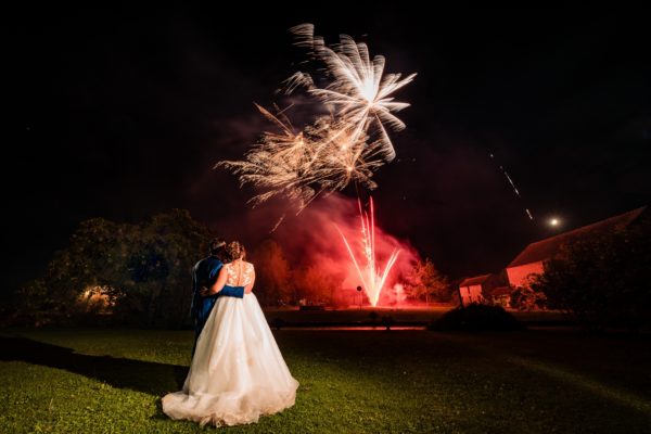 Mariés feux d'artifice (Copier)